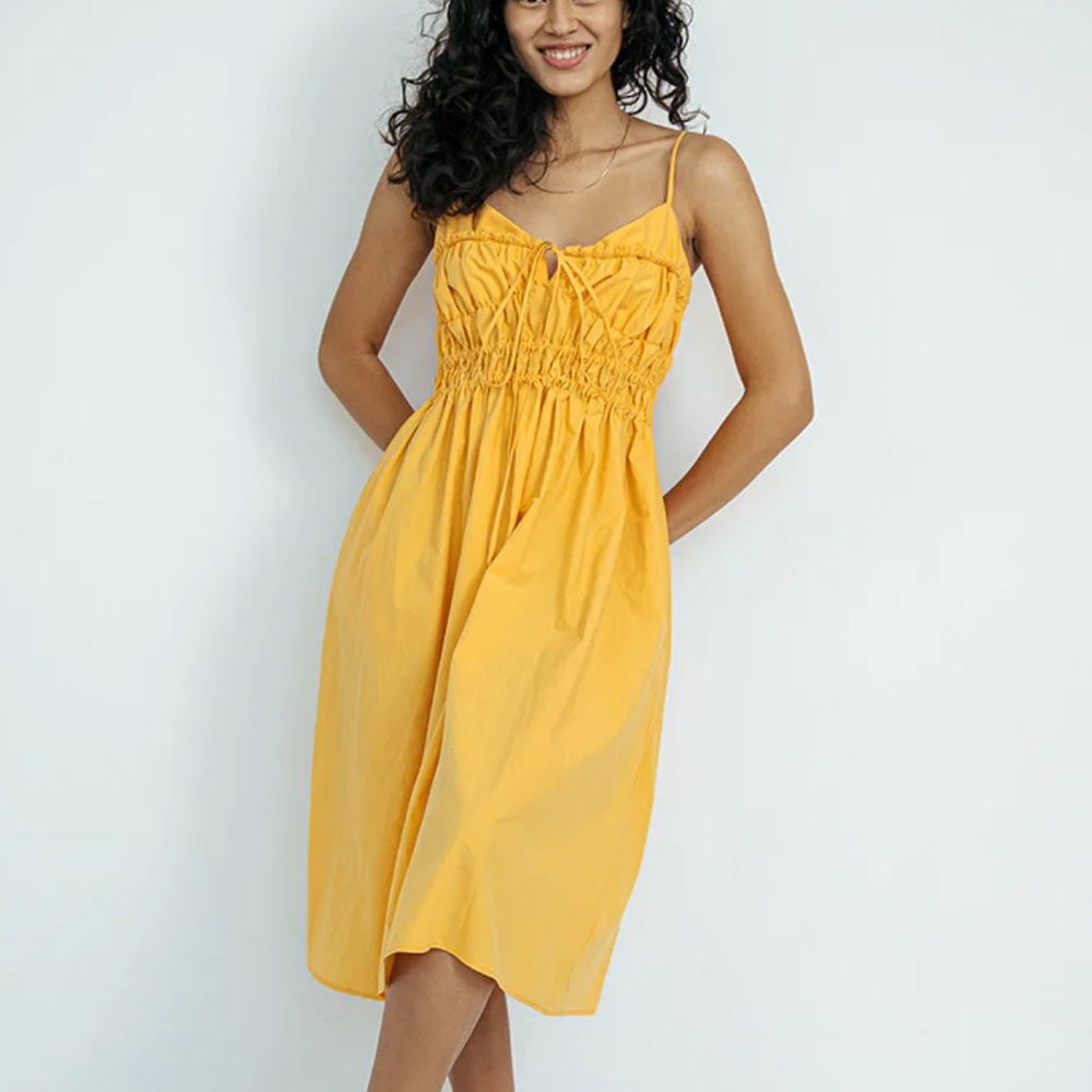 Ciao Lucia Contessa Dress Yellow Smocked Large NWT